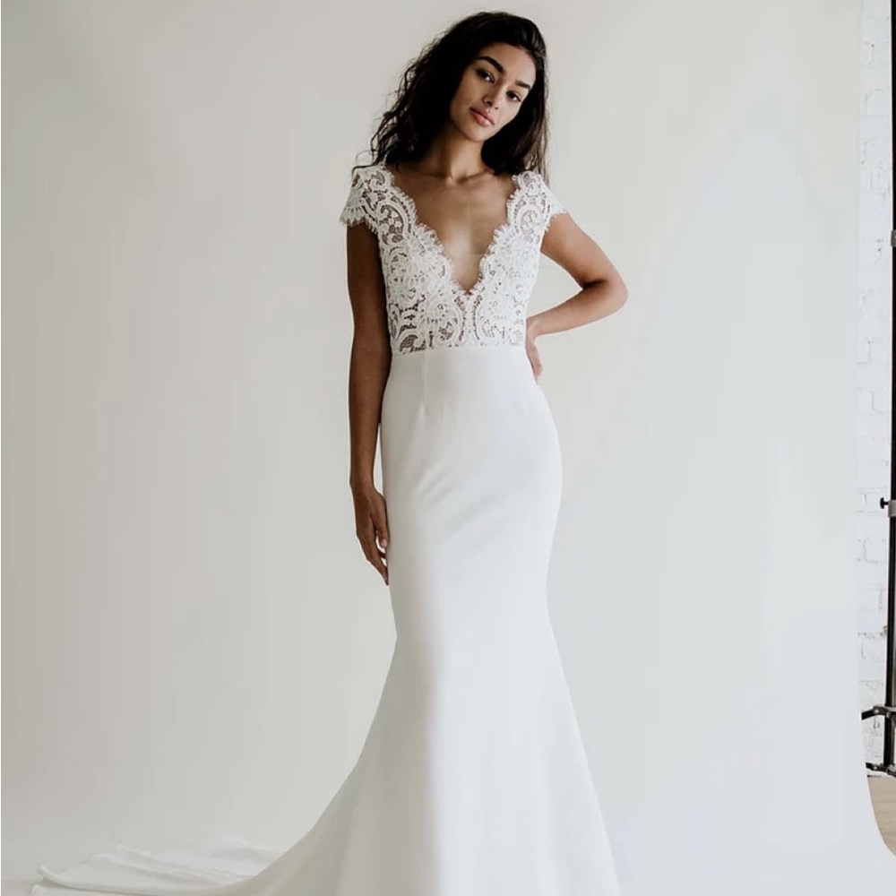 Anais Anette wedding dress